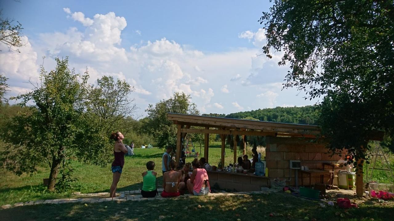 Szellos Ret Camping Balvanyos Exterior photo